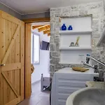 Amaranthos Village *