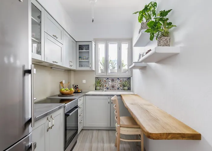 Amaranthos Village *