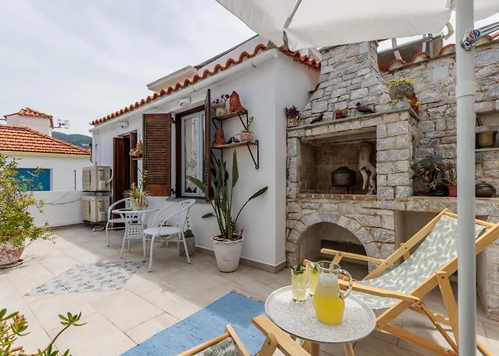 Amaranthos Village Skopelos Town